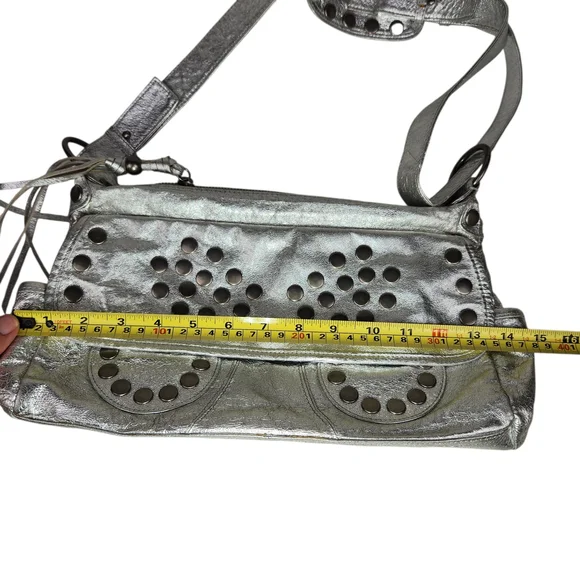 Steve Madden Vegan Silver Metallic Studded Purse Shoulder Bag Y2K Punk Medium - Picture 15 of 16
